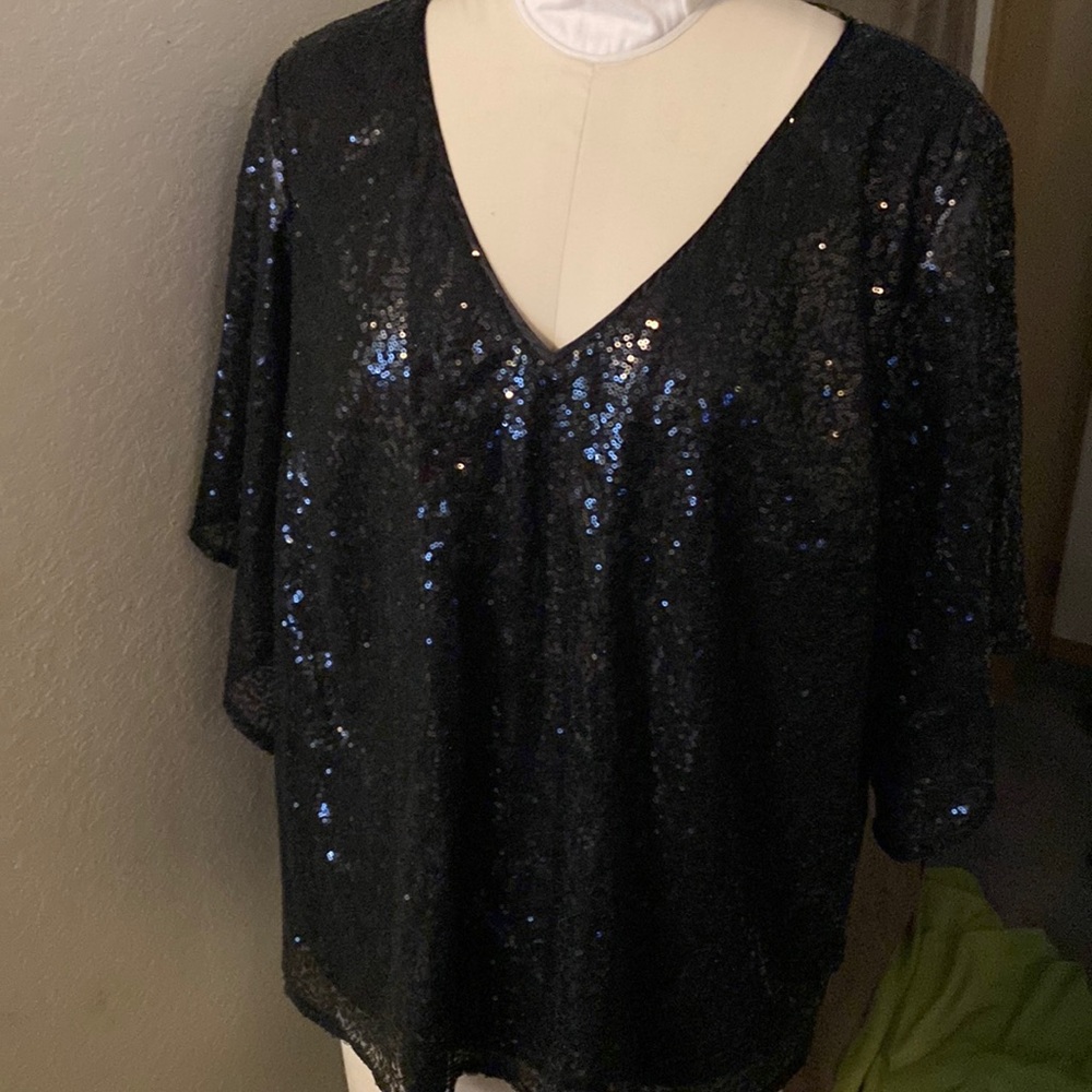 Roz and Ali sequin black top 3x plus size